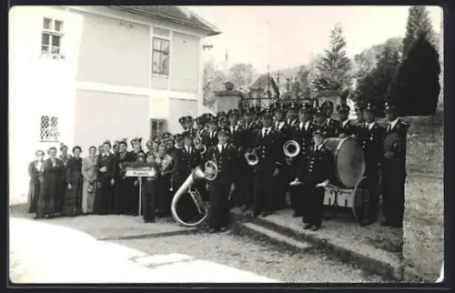 Foto-AK Nussbach /Kremstal, Gruppenfoto der Vereinskapelle Nussbach