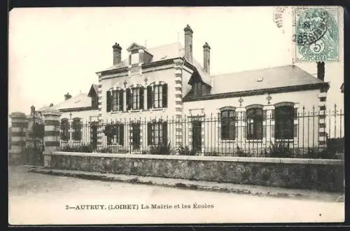 AK Autruy /Loiret, La Mairie et les Écoles