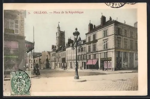 AK Orléans, Place de la République avec bâtiments historiques et lampadaire central