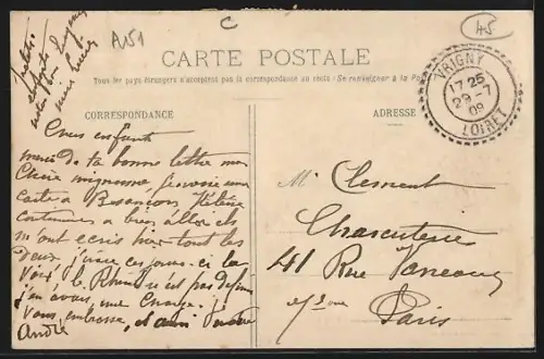 AK Courcy-aux-Loges, La Place