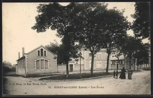 AK Bonny-sur-Loire /Loiret, Les Écoles