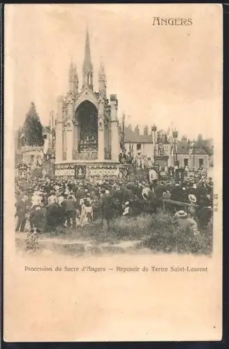 AK Angers, Procession du Sacre d`Angers, Reposoir du Terre Saint-Laurent