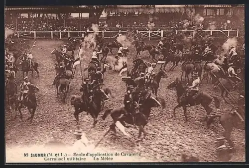 AK Saumur /M.-et-L., École d`application de Cavalerie, Carrousel militaire La Mêlée