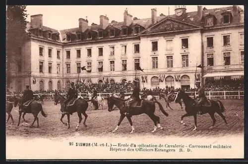 AK Saumur /M-et-L, École d`application de Cavalerie, Carrousel militaire des Officiers Étrangers