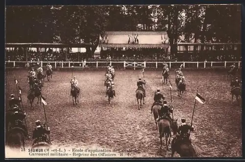 AK Saumur /M-et-L., École d`application de cavalerie, Carrousel militaire, Reprise des Officiers