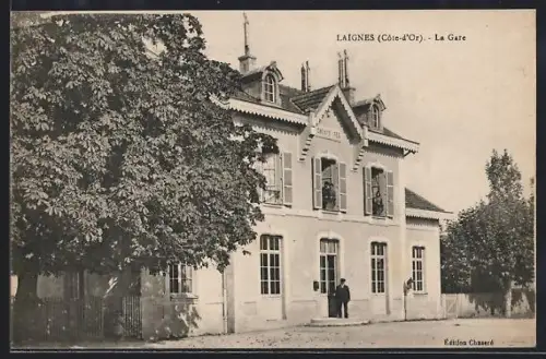 AK Laugnes /Côte-d`Or, La Gare, Bahnhof