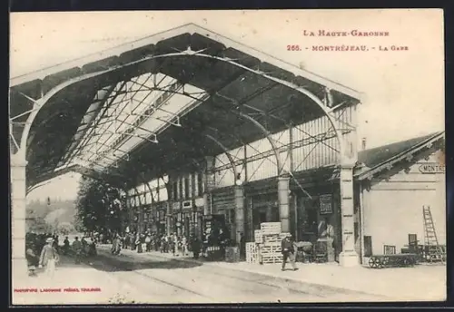 AK Montréjeau, La Haute-Garonne, La Gare, Bahnhof