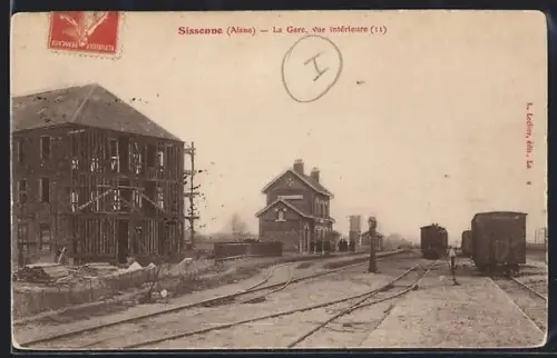AK Sissonne /Aisne, La Gare, vue intérieure, Bahnhof