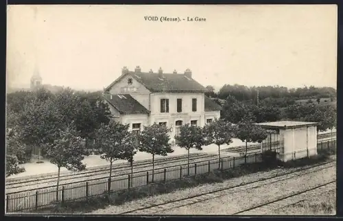 AK Void, La Gare