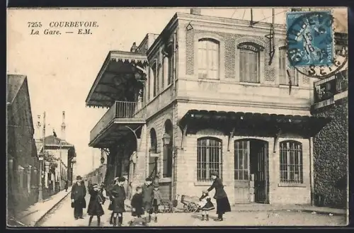 AK Courbevoie, La Gare