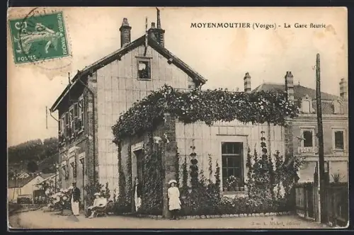 AK Moyenmoutier /Vosges, La Gare fleurie