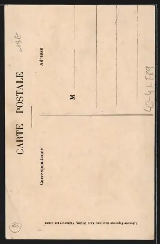 AK La Ferté-Loupière, Centenaire de Mme Thérèse Bedoiseau, Hundertjährige