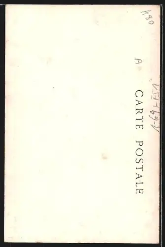 AK Alphonse XIII von Spanien zu Pferd, S.M. le Roi monte à cheval à la Gare de Mourmelon