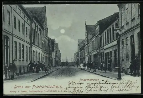 Mondschein-AK Friedrichstadt a. E., Geschäft in der Prinzenstrasse