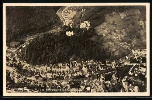 AK Hornberg /Schwarzwald, Fliegeraufnahme des Ortes mit Umgebung