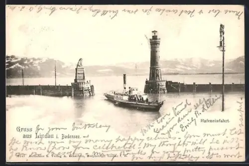 AK Lindau i. Bodensee, Hafeneinfahrt mit Dampfer