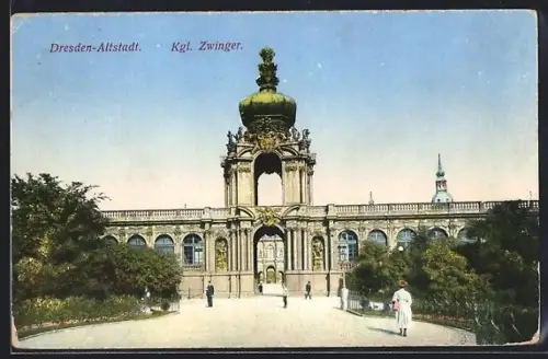 AK Dresden, Königlicher Zwinger mit Grünanlagen