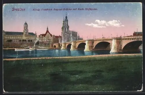 AK Dresden, König Friedrich August-Brücke mit Katholischer Hofkirche