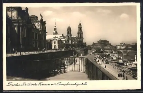 AK Dresden, Brühlsche Terrasse mit Dampferanlegestelle