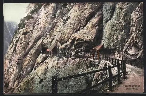 AK Flexenstrasse /Vorarlberg, Teilansicht der Strasse an den Felswänden
