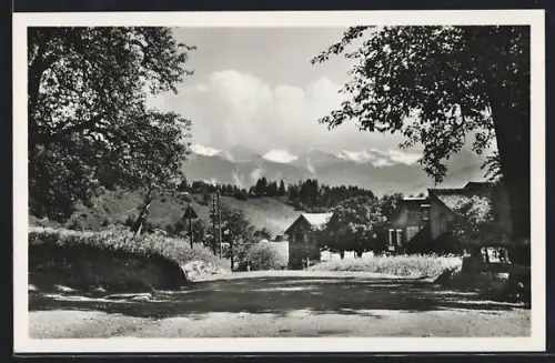 AK Bürserberg /Vorarlberg, Ortspartie vor Gipfelpanorama