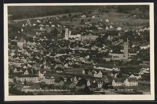 AK Bludenz /Vorarlberg, Ortsansicht, Ballonaufnahme