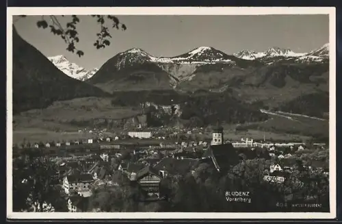AK Bludenz /Vorarlberg, Panoramablick auf die Stadt