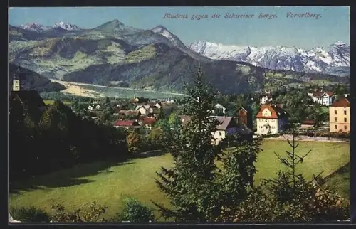 AK Bludenz /Vorarlberg, Ortsansicht gegen die Schweizer Berge