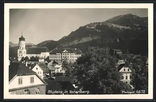 AK Bludenz /Vorarlberg, Ortspartie mit Kirche