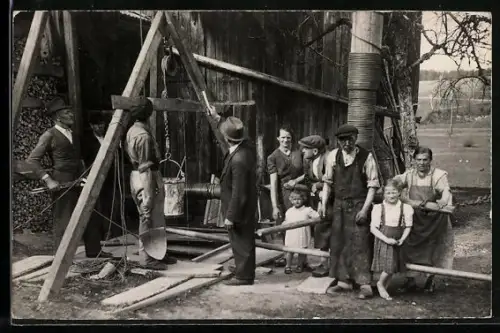 AK Lambach /O.-Ö., Brunnenbau Franz Schierl, Männer bei der Arbeit