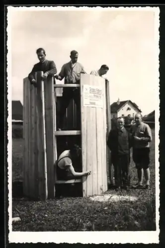 AK Lambach, Brunnenmeister Franz Schierl bei der Arbeit