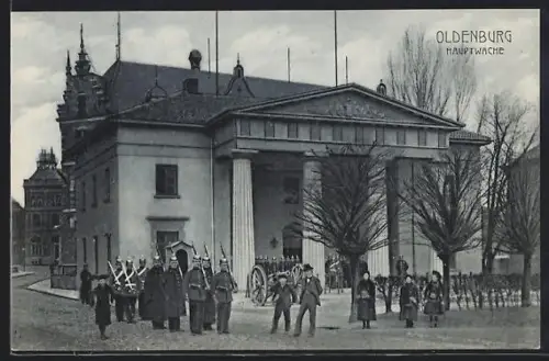AK Oldenburg i. Gr., Hauptwache mit Kanone und Soldaten