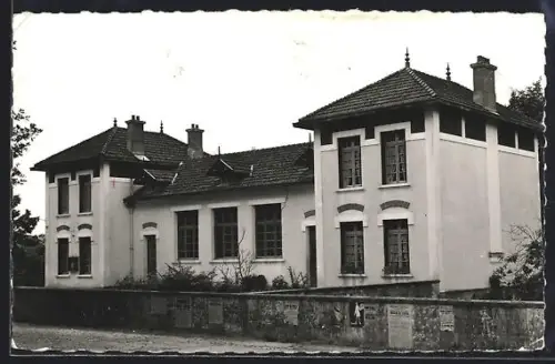 AK Cassen /Landes, Vue d`un bâtiment résidentiel avec jardin à l`avant