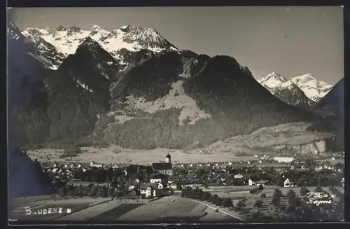 AK Bludenz, Totalansicht mit Alpenpanorama