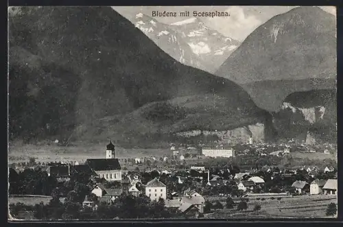 AK Bludenz, Ortstotale mit de Kirche gegen Scesaplana