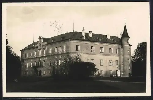 AK Hubertendorf, Rückansicht des Bäuerlichen Volksbildungsheims