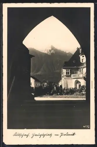 AK Kötschach, Durchgangsblick auf Gebirgspanorama