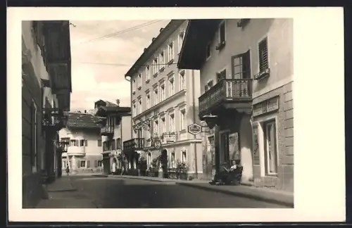 AK Lofer, Strassenpartie am Hotel Bräu