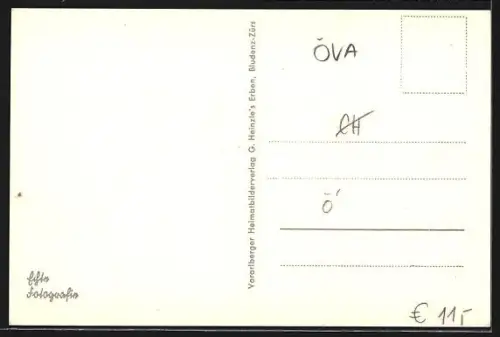 AK Bludenz, Mutterstrasse mit altem Gemäuer und Bergpanorama