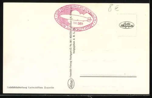 AK Friedrichshafen /Bodensee, Ortsansicht mit Luftschiff Graf Zeppelin