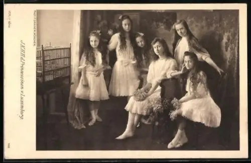 AK Die Prinzessinnen von Luxemburg in jungen Jahren mit offenem Haar
