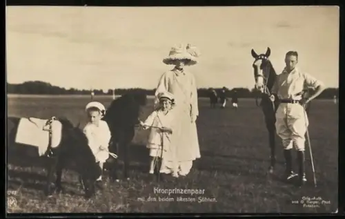 AK Kronprinz Wilhelm von Preussen mit Gemahlin u. den beiden ältesten Söhnen, Pferd, Ponys