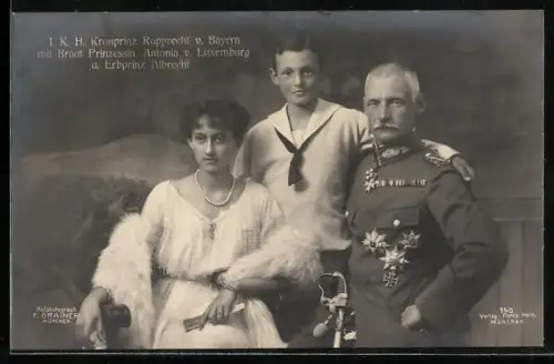 AK Kronprinz Rupprecht von Bayern mit seiner Gemahlin und Erbprinz Albrecht