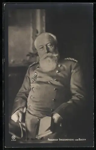 AK Friedrich Grossherzog von Baden in Uniform mit Buch in der Hand