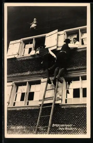 AK Bregenzerwald, Männer auf der Leiter besuchen Damen beim Fensterl`n, Erotik