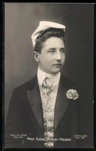 AK Prinz August Wilhelm von Preussen im Anzug mit Mütze