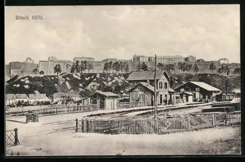 AK Bitsch, Ortsansicht mit Bahnhof im Jahr 1870