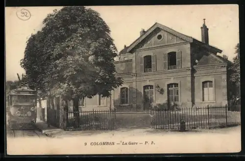 AK Colombes, La Gare, Bahnhof