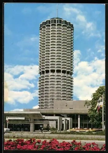 AK Augsburg, Hotel Holiday Inn und Congresshalle