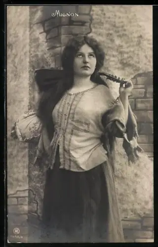 Foto-AK RPH Nr. 1452-4: Frau mit Laute blickt zum Himmel, Goethes Mignon